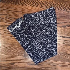 Loft Blue and White floral skinny pant. Size 4